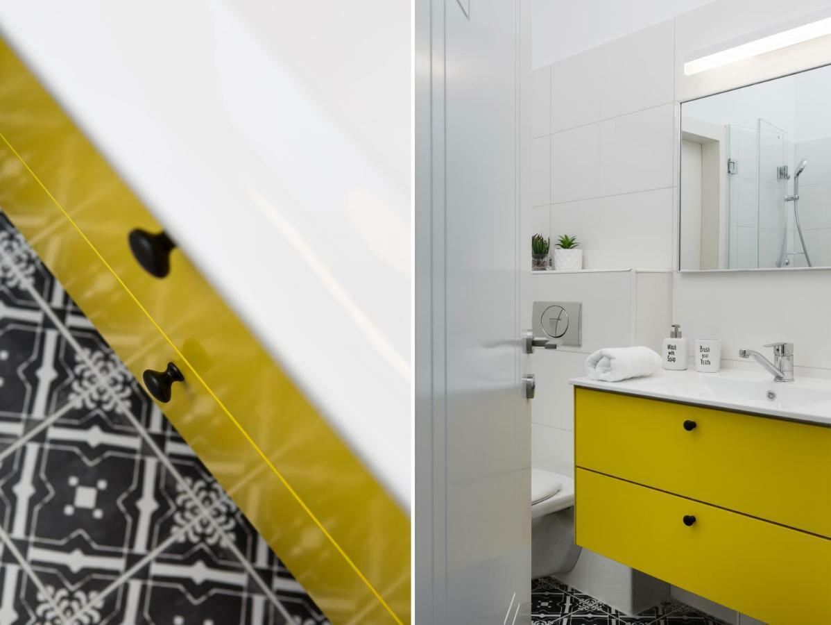 Colorful Bnb Apartment Haifa Bagian luar foto