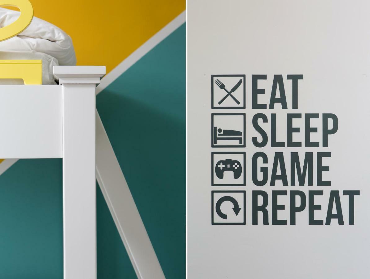 Colorful Bnb Apartment Haifa Bagian luar foto